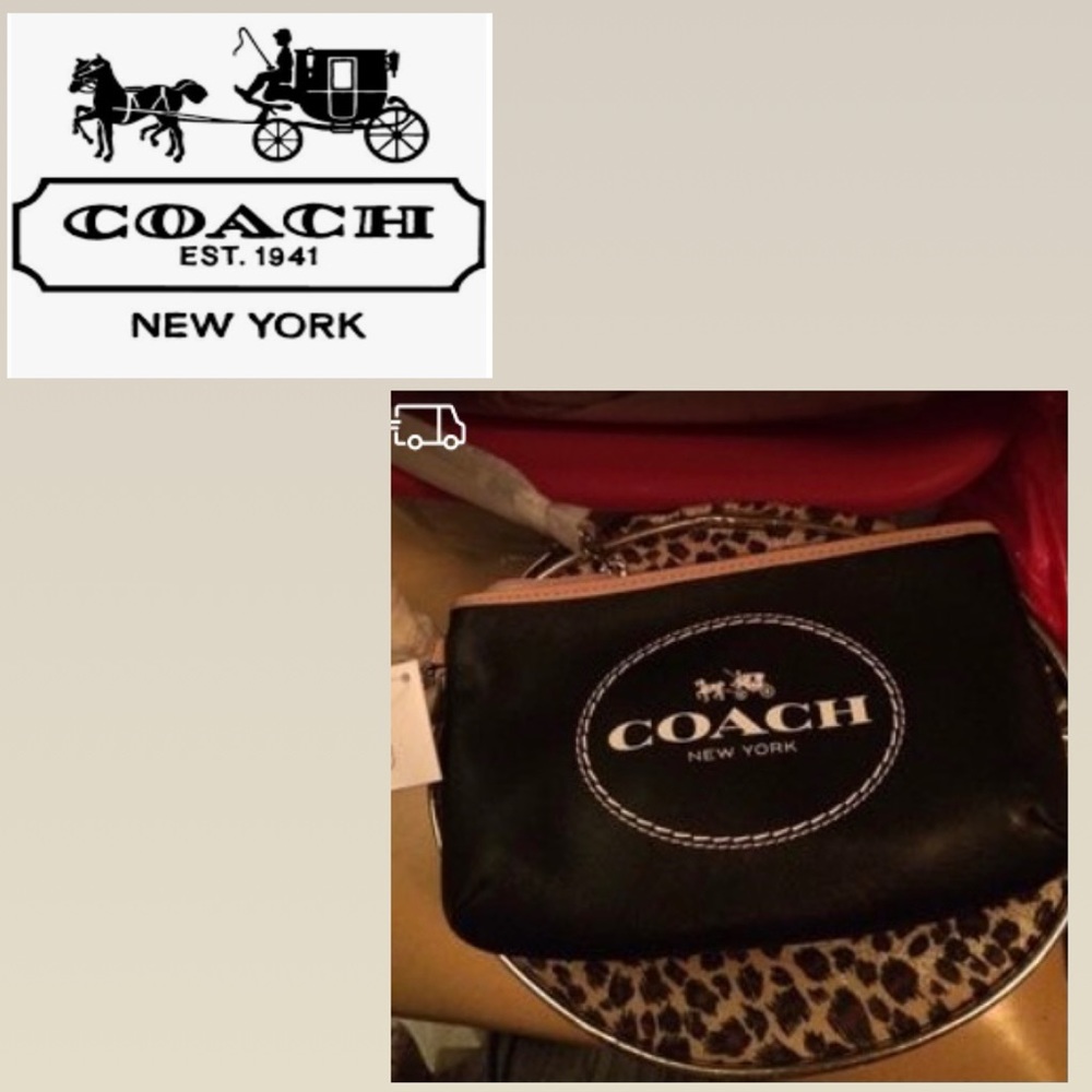 Authentic Horse & Carriage Black Leather Wristlet!